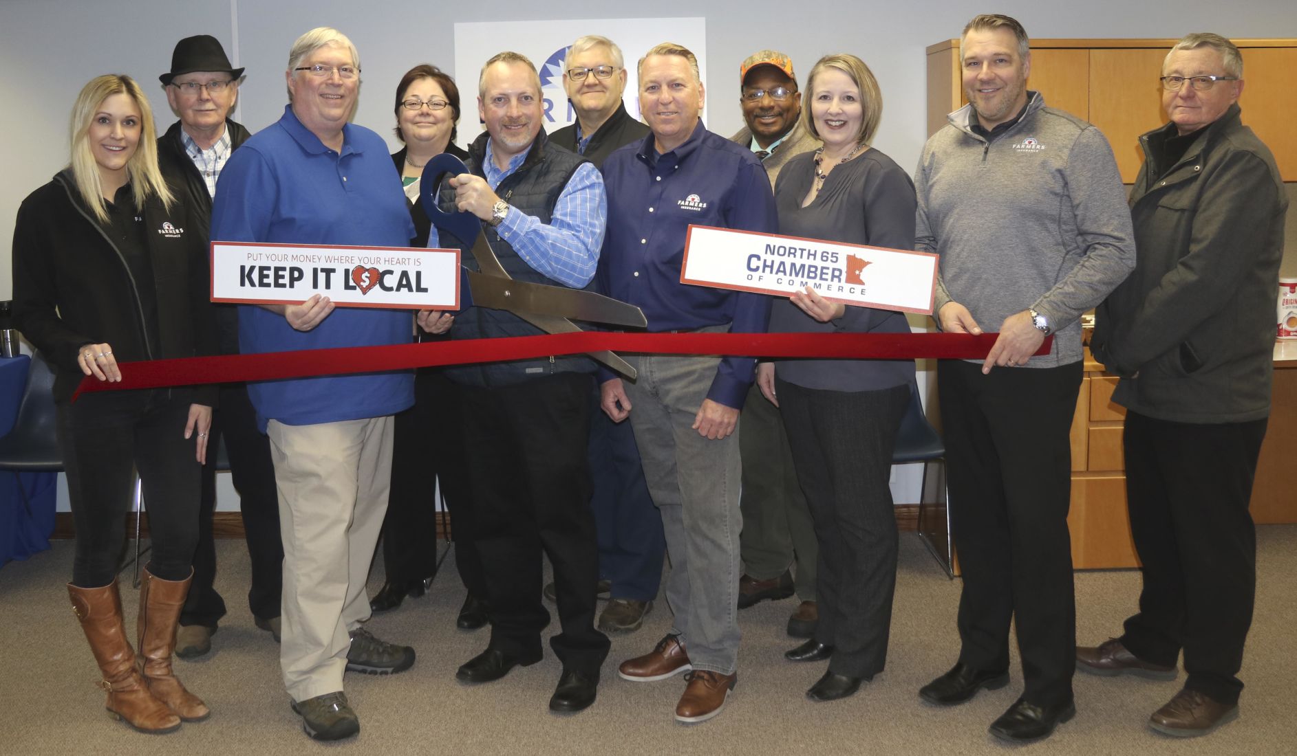New insurance agency opens in Cambridge